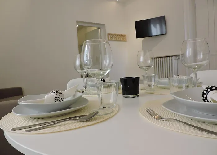 Garibaldi 52 Exclusive * Bari