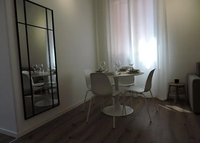 Garibaldi 52 Exclusive * Bari